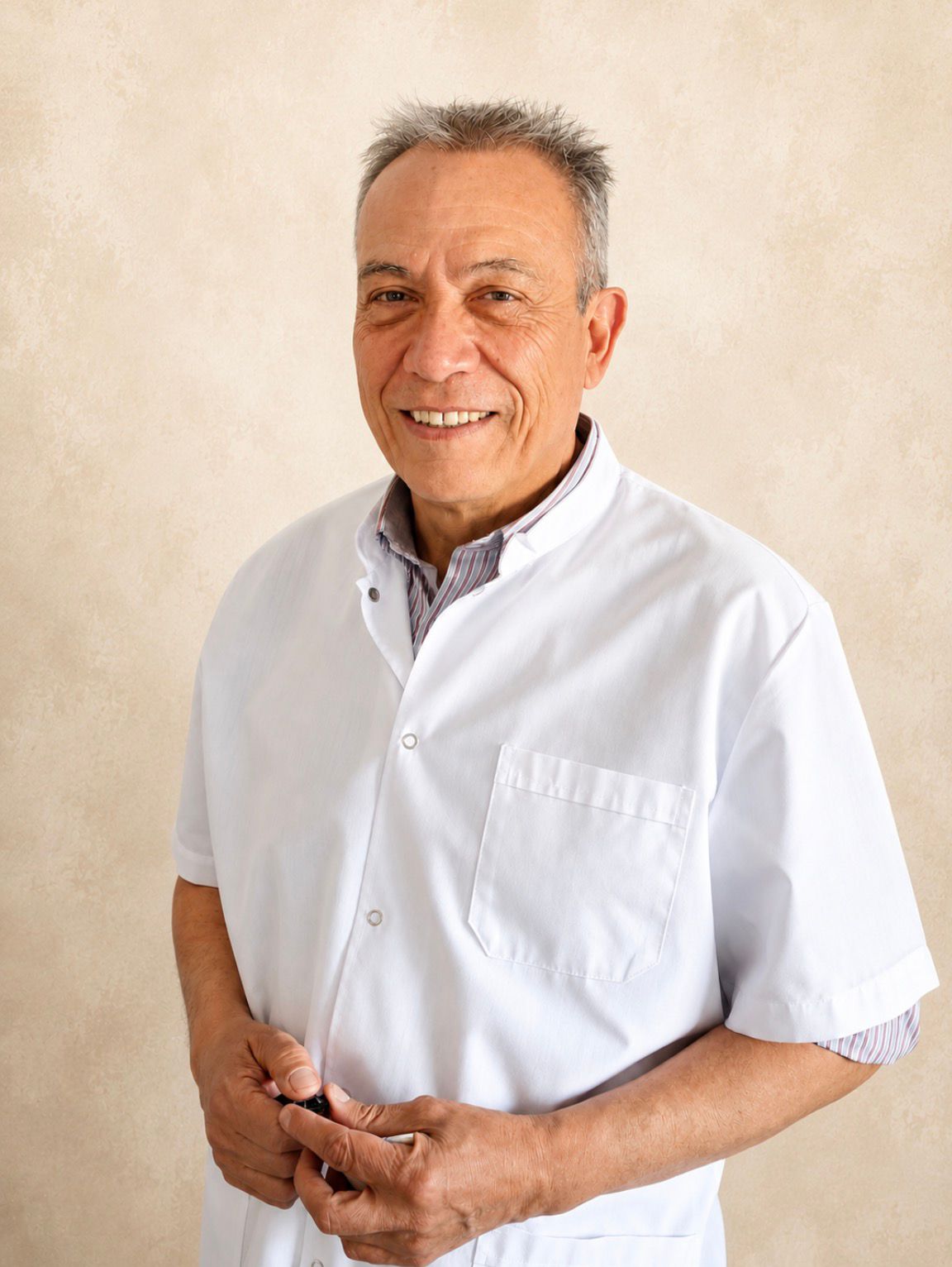 Retrato ilustrativo; no corresponde al Dr. Sergio Ibáñez